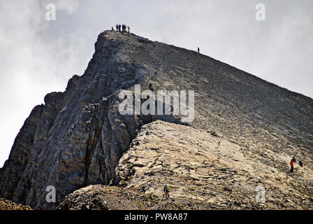 Zentral Griechenland, Olymp, das Erreichen der Skala Gipfel (2.820 m. hoch), auf dem Weg der E4 Europäischer Fernwanderweg auf die höchsten Gipfel Stockfoto