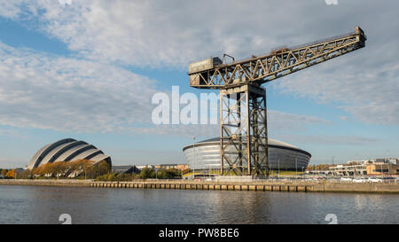 Glasgow Hafengebiet, zeigt die Finnieston Crane und die SECC-Gebäude. Stockfoto