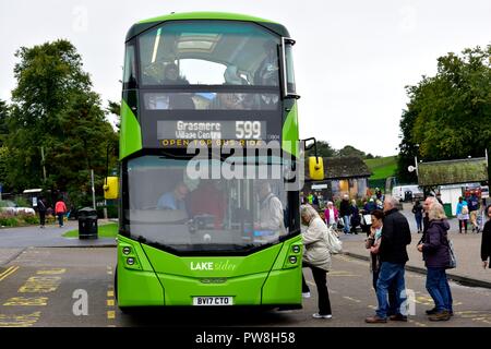 Stagecoach Lakesider Open Top Bus Stagecoach Cumbria & North Lancashire, Mitnahme von Personen an der Bowness on Windermere, Cumbria, England, Großbritannien Stockfoto