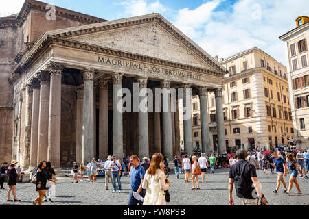 Das römische Pantheon Piazza della Rotonda, Rom, Italien, Europa Stockfoto