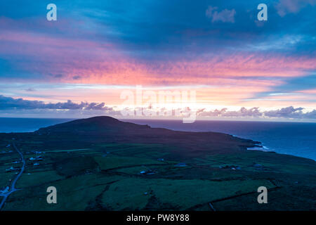 Sonnenuntergang über Valentia Island, County Kerry Stockfoto