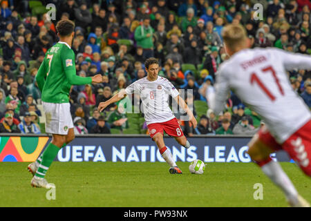 Dublin, Irland. 13 Okt, 2018. Thomas Delaney in Aktion während der Rep. von Irland vs Dänemark UEFA Nationen Liga Match im Aviva Stadium. Ergebnis 0-0 Credit: Ben Ryan/SOPA Images/ZUMA Draht/Alamy leben Nachrichten Stockfoto