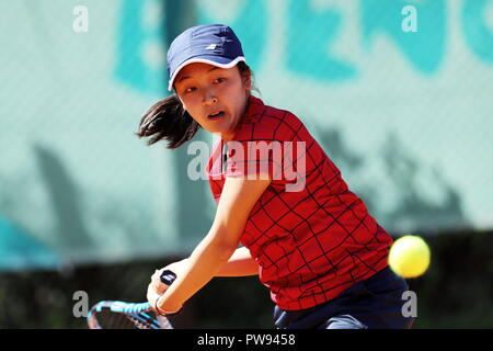 Buenos Aires, Argentinien. 10 Okt, 2018. Naho Sato (JPN) Tennis: Damen Doppel Halbfinale in Buenos Aires 2018 Youth Olympic Games in Green Park in Buenos Aires, Argentinien. Credit: Naoki Nishimura/LBA SPORT/Alamy leben Nachrichten Stockfoto