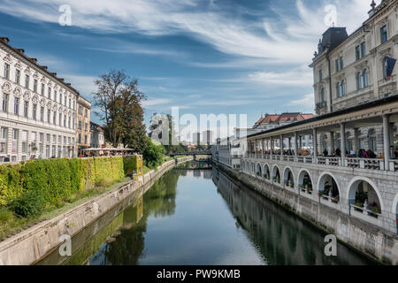 Ljubljana Stadt mit Grachten und Waterfront, Slowenien Stockfoto