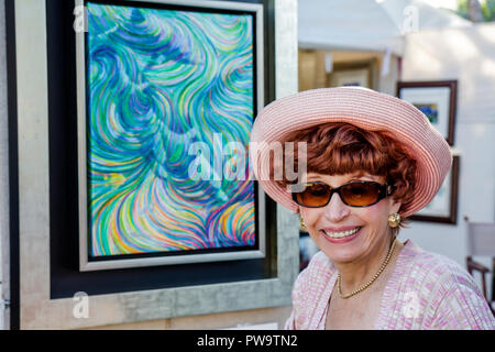 Miami Florida, Coral Gables, University of Miami, Beaux Arts Festival of Art, Kunstausstellung, Gemeinschaftsveranstaltung, Erwachsene Erwachsene Erwachsene Frau Frau Dame, painti Stockfoto