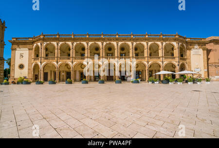 Piazza della Repubblica in Mazara del Vallo, Stadt in der Provinz Trapani, Sizilien, Süditalien. Stockfoto