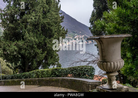 Varenna, Italien - 31. März 2018: Die Gärten der Villa Monastero in Varenna, Italien Stockfoto