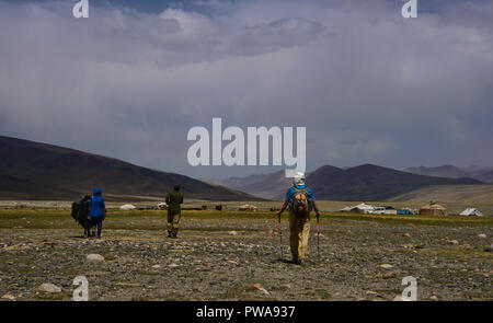 Trekking in den See Belayrik Zorkul, Pass, Tadschikistan Stockfoto