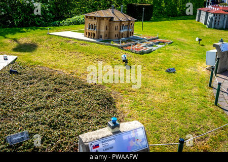 Brüssel, Belgien - 17 April 2017: Miniaturen im Park Mini-europa-Reproduktion des Byzantinischen Palast bei Mogosoaia, Rumänien, Europa Stockfoto