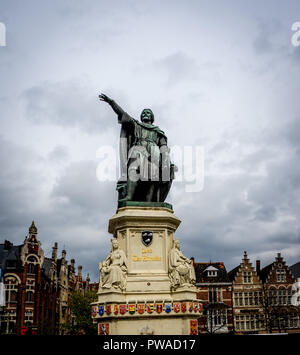 Statue von Jacob Van Artevelde in Gent, Belgien, Europa an einem bewölkten Tag Stockfoto