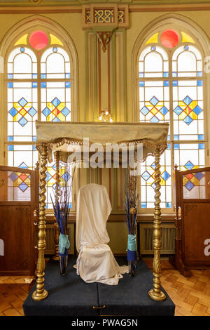 Russland, SANKT PETERSBURG - Juli 05, 2017: Der Chor der Synagoge Interieur. Der Bau wurde 1893 abgeschlossen Stockfoto