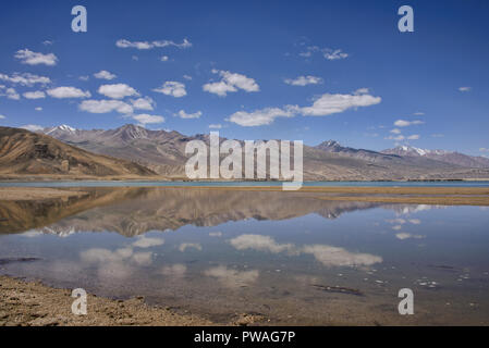 Emerald Lake Yashilkul, Pamir Highway, Tadschikistan Stockfoto