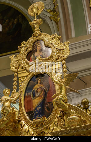 Russland, SANKT PETERSBURG - Juli 08, 2017: Innenraum des Peter und Paul Kathedrale. Russischen Kaiser sind hier begraben. Stockfoto