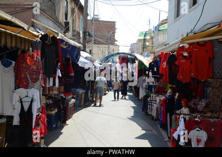 Rruga Shyqyri Bërxolli Open-Air-Markt Tirana Albanien Stockfoto