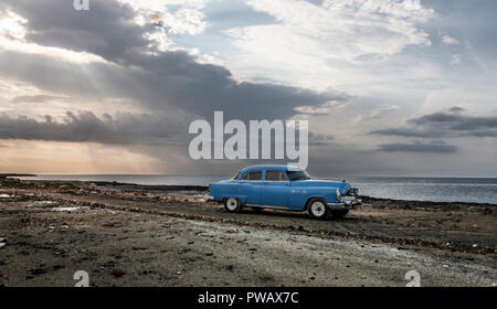 Mariel, Kuba. 29. Mai 2009. Ein Vintage 50er Buick Automobil aus der Panamerikanischen Landstraße geparkt außerhalb Mariel, Kuba Stockfoto