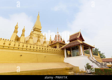 Pha That Luang (große Stupa) ist ein gold-buddhistische Stupa in Vientiane. Es ist das Wichtigste National Monument und ein nationales Symbol in Laos. Stockfoto