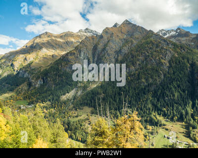 Anzeigen von Gaby, einem Dorf im Gressoney Tal, in der Region Aosta Tal'NW Italien