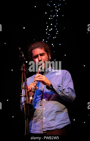 Oscar Antoli Spielt Klarinette mit Woody Schwarz, bass clarinet Quartet, Scarborough Jazz Festival 2018 Stockfoto