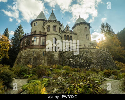 Savoy Schloss (Castel Savoia) Herrenhaus in Gaby im Aostatal Region NW Italien