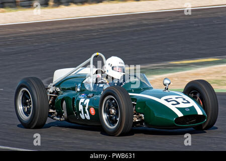 Rennstrecke von Jarama, Madrid, Spanien. 13. - 14. Oktober, 2018: Rennwagen #53 Cooper T 53, 1960, 2.751 cm³, Fahrer Justin Maeers. Wettbewerb der Historischen Grand Prix Automobile Association (HGPCA) an der Rennstrecke von Jarama bei Madrid, Spanien. Enrique Palacio Sans./Alamy leben Nachrichten Stockfoto