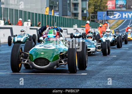 Rennstrecke von Jarama, Madrid, Spanien. 13. - 14. Oktober, 2018: Wettbewerb der Historischen Grand Prix Automobile Association (HGPCA) an der Rennstrecke von Jarama bei Madrid, Spanien. Enrique Palacio Sans./Alamy leben Nachrichten Stockfoto