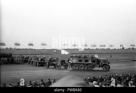 Nazi-Deutschland NSDAP Nürnberg Rallye 1936 Parade bei der Kundgebung Boden 10. September 1936 Deutsche Aufrüstung Stockfoto