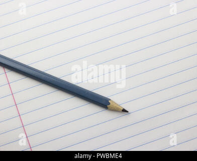 E-Education Concept-grau Bleistifte und Zusammensetzung Buch auf Hintergrund für Bildungseinrichtungen neue akademische Jahr beginnen oder den Begriff start-Studie. Mock-up-Cop Stockfoto