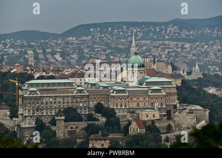 Budapest, Panorama auf die Budaer Burg von Gellért Berg. Ungarn Stockfoto