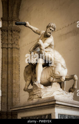 Hercules und der kentaur Nessus, Loggia dei Lanzi, Florenz Stockfoto