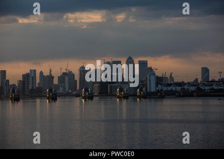 Woolwich Ferry Flotte aus 1963 Schiffen nehmen ihre letzte Fahrt auf der Themse, wie sie in Kürze stillgelegt und ersetzt werden, London, UK Stockfoto