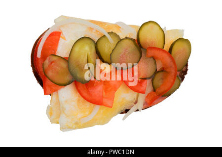Sandwich mit Ei, Tomaten und Gurken. Stockfoto