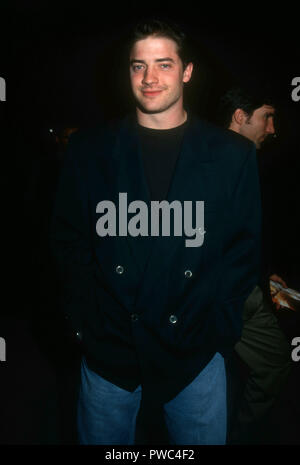 BEVERLY HILLS, Ca - 5. Oktober: Schauspieler Brendan Fraser besucht die "1492: Conquest of Paradise" Beverly Hills Premiere am 5. Oktober 1992 an der Akademie Theater in Beverly Hills, Kalifornien. Foto von Barry King/Alamy Stock Foto Stockfoto