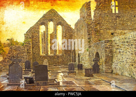 Eine strukturierte Szene von Cong Abbey im gleichnamigen Dorf an der Grafschaft Galway und County Mayo Grenzen in Irland. Stockfoto