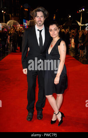 Jason Reitman und Liana Meiby Teilnahme an der Front Runner Premiere im Rahmen der BFI London Film Festival, das Cineworld Kino in London. Sonntag, den 14. Oktober, 2018 Stockfoto