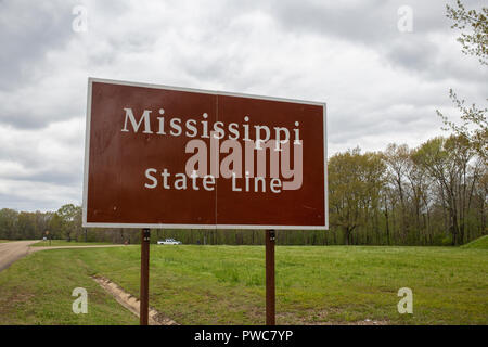 Zeichen der Mississippi State Line in der Nähe der Stateline von Alabama, USA Stockfoto