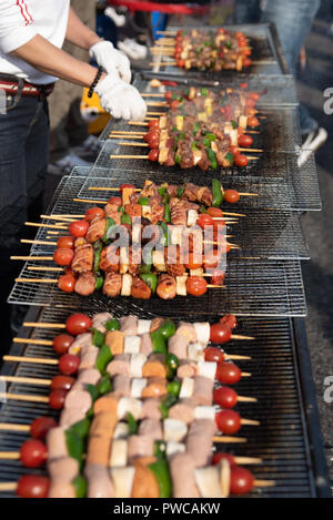 Essen gebacken mit Stöcken, Seoul Street Food, Korea. Stockfoto