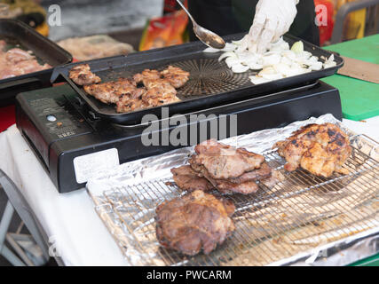 Gegrillte Speisen auf dem Grill, Seoul Street Food, Korea. Stockfoto