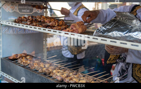 Essen gebacken mit Stöcken, Seoul Street Food, Korea. Stockfoto