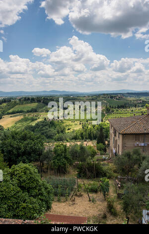 Umgebung der Hügel von San Gimignano, Toskana, Italien Stockfoto