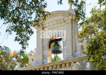 Glockenturm am alten spanischen Kloster, St. Bernard de Clairvaux Kirche - North Miami Beach, Florida, USA Stockfoto