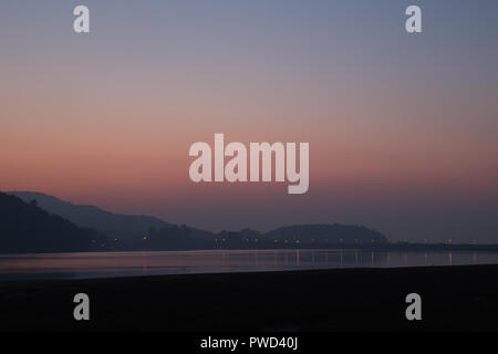 Ruhigen Landschaft in der Dämmerung, Conwy, North Wales, UK Stockfoto