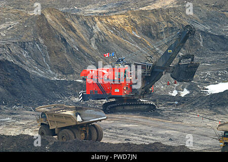 OIL SANDS, Tar Sands, Fort McMurray in Alberta, Kanada. Die weltweit größte Ressource Erdöl Becken. Stockfoto