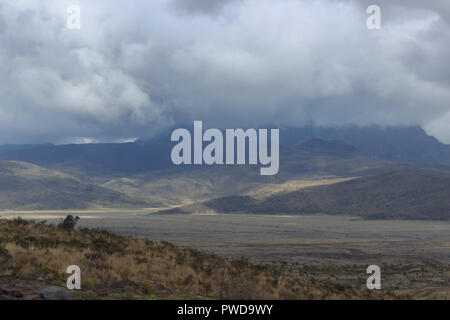 Blick auf die Strato Vulkan Cotopaxi, Ecuador Stockfoto