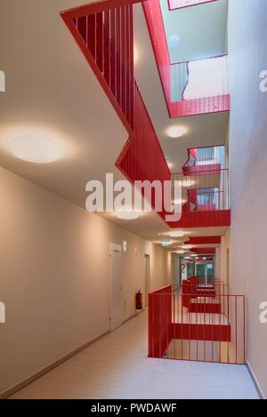 Wien 1230, Wohnanlage Carlbergergasse 105 Stockfoto