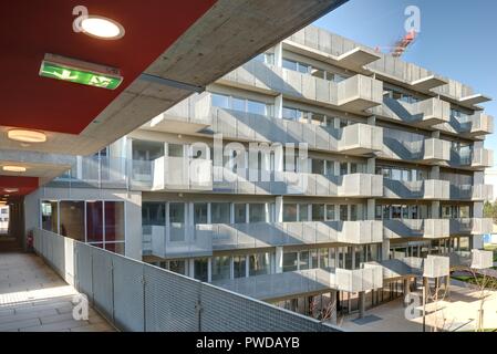 Wien 1230, Wohnanlage Carlbergergasse 105 Stockfoto