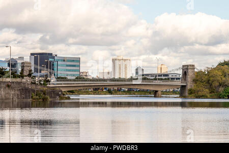 Wellington Hängebrücke über den Fluss Dee in der Nähe von Aberdeen City Centre, Nordosten Schottlands Stockfoto