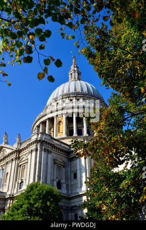 St Paul's Cathedral (1697: Sir Christopher Wren) Dome, London, England, UK. Stockfoto