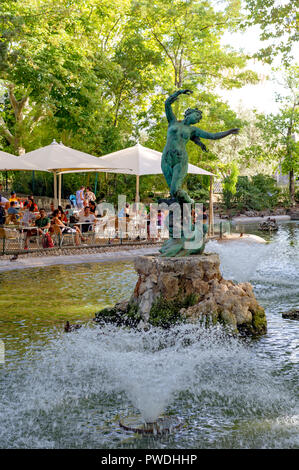 Frankreich. Vaucluse (84). Avignon. Garten des Doms. Skulptur von Félix Gras unter dem Titel "Venus Schwalben' Stockfoto