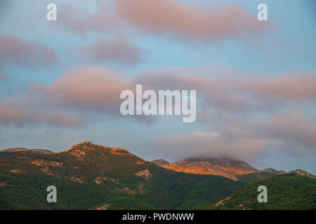 Berglandschaft. Fuentes Carrionas y Fuente Cobre Nature Reserve, Provinz Palencia, Spanien. Stockfoto