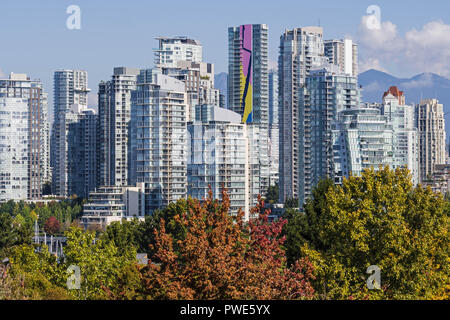 Vancouver, British Columbia, Kanada. 19 Sep, 2018. Hohe condominium Türme voll zusammen in Vancouver's Downtown Core. Credit: bayne Stanley/ZUMA Draht/Alamy leben Nachrichten Stockfoto